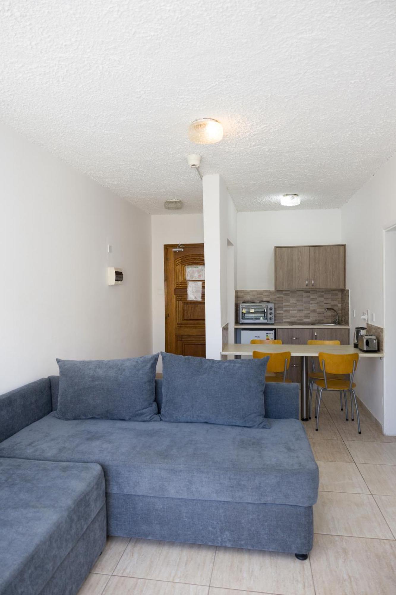 Alecos Hotel Apartments Пафос Экстерьер фото